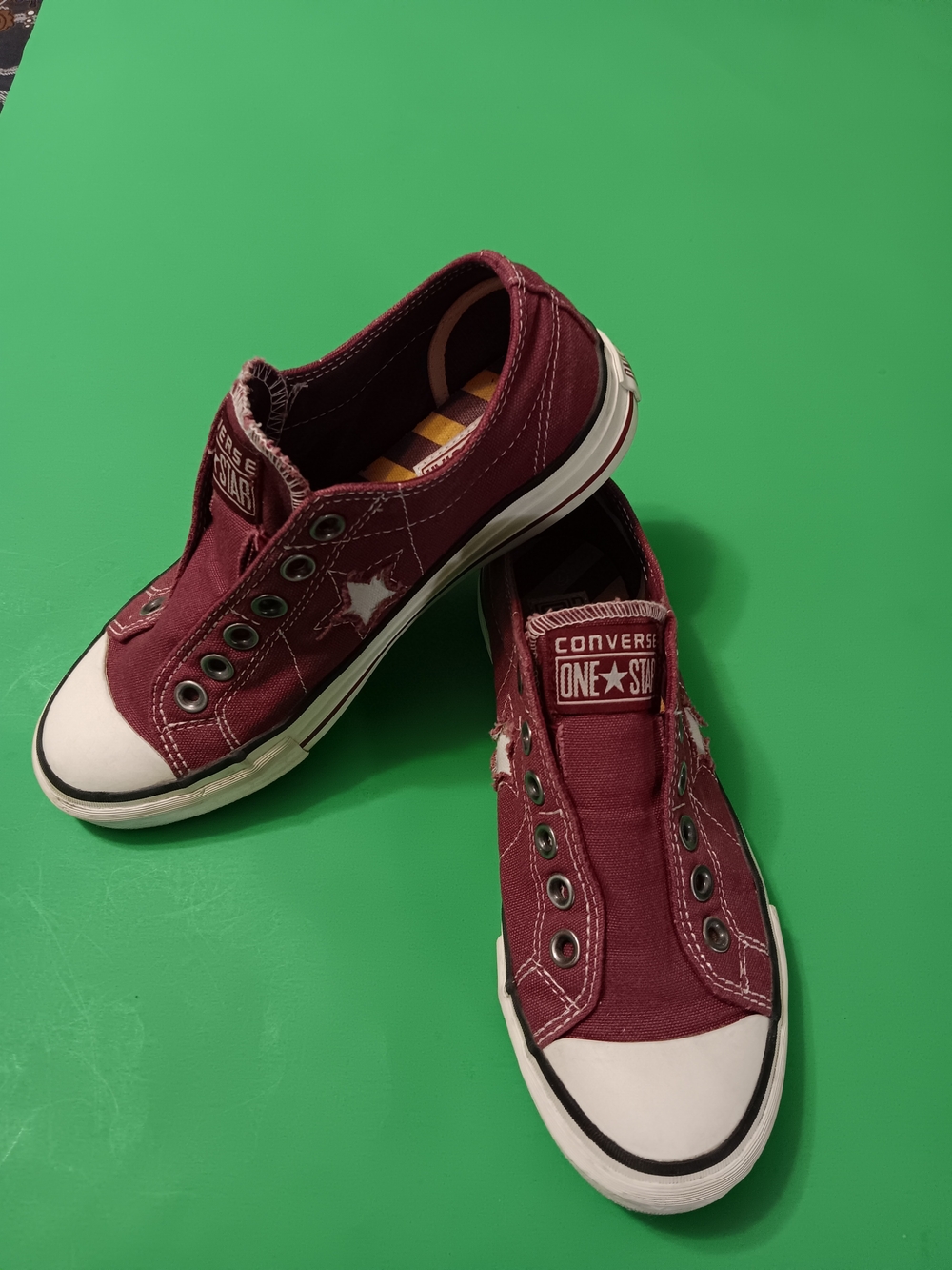 Converse One Star Sneakers/Shoes Preowned Burgundy Color Women's Size 7